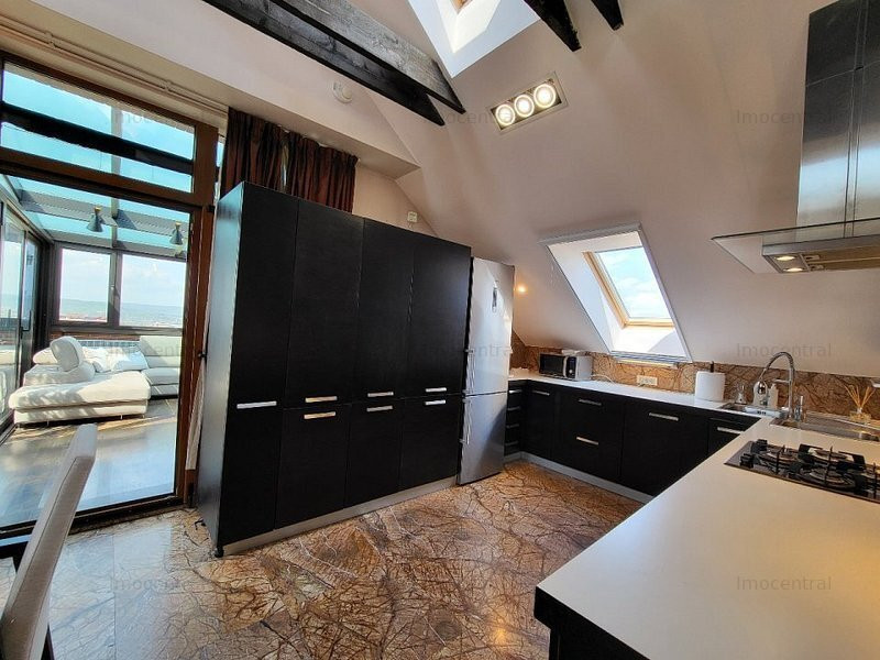 Penthouse spectaculos/4 parcari/ terasa - View uimitor