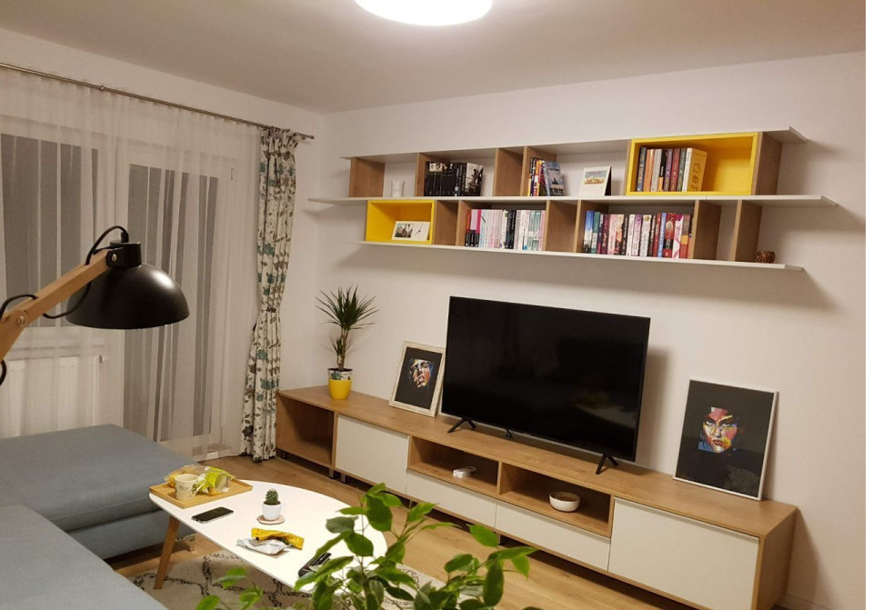 INCHIRIERE Apartament 3 camere decomandate modern - Zona foarte buna