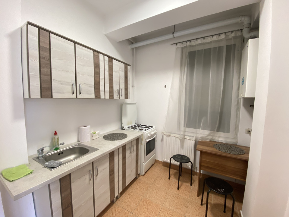Apartament 1 cam spațios Bloc Nou - zona Facultății Dimitrie Cantemir