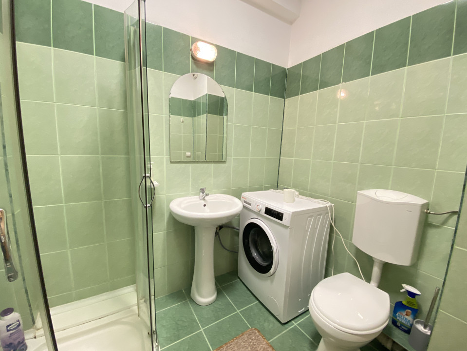 Apartament 1 cam spațios Bloc Nou - zona Facultății Dimitrie Cantemir