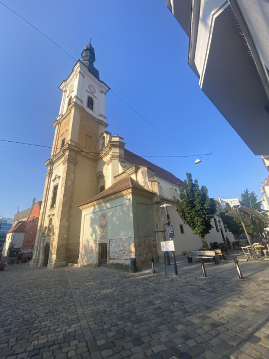 Apartament în zona 0 a Clujului - Piața Muzeului/Centru Istoric