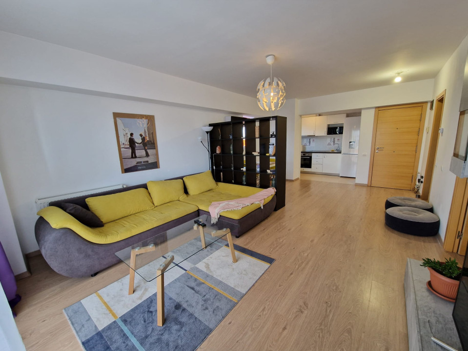 Apartament cu terasa la etajul 7, jacuzzi, panorama superba, în Viva City