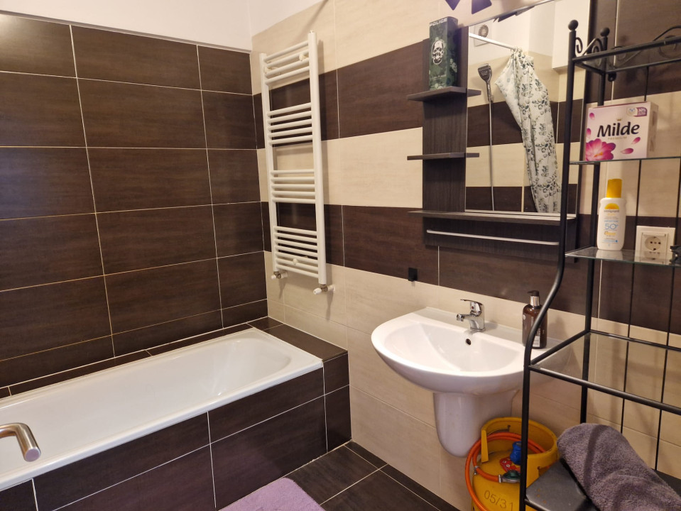 Apartament cu terasa la etajul 7, jacuzzi, panorama superba, în Viva City