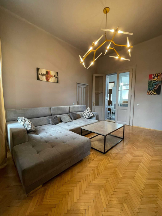 Inchiriere 3 camere ultrafinisat pe strada Decebal