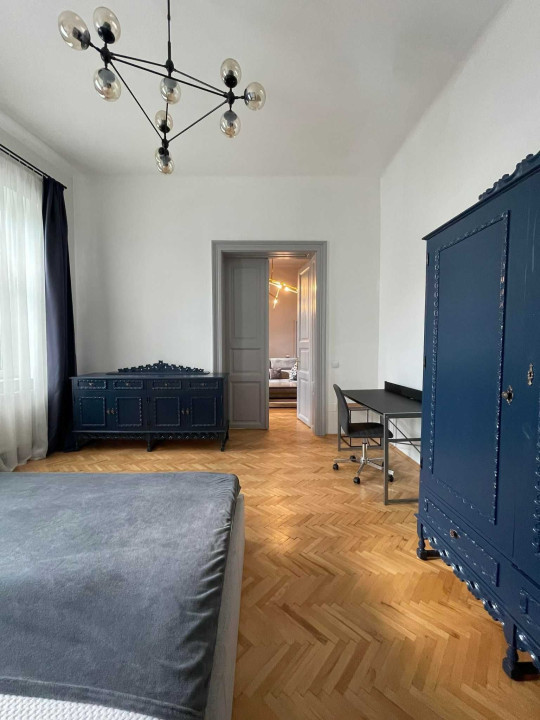 Inchiriere 3 camere ultrafinisat pe strada Decebal