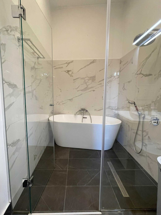 Inchiriere 3 camere ultrafinisat pe strada Decebal