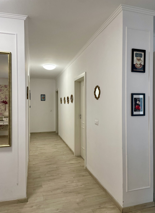 Inchiriere 3 camere in Riviera Luxury