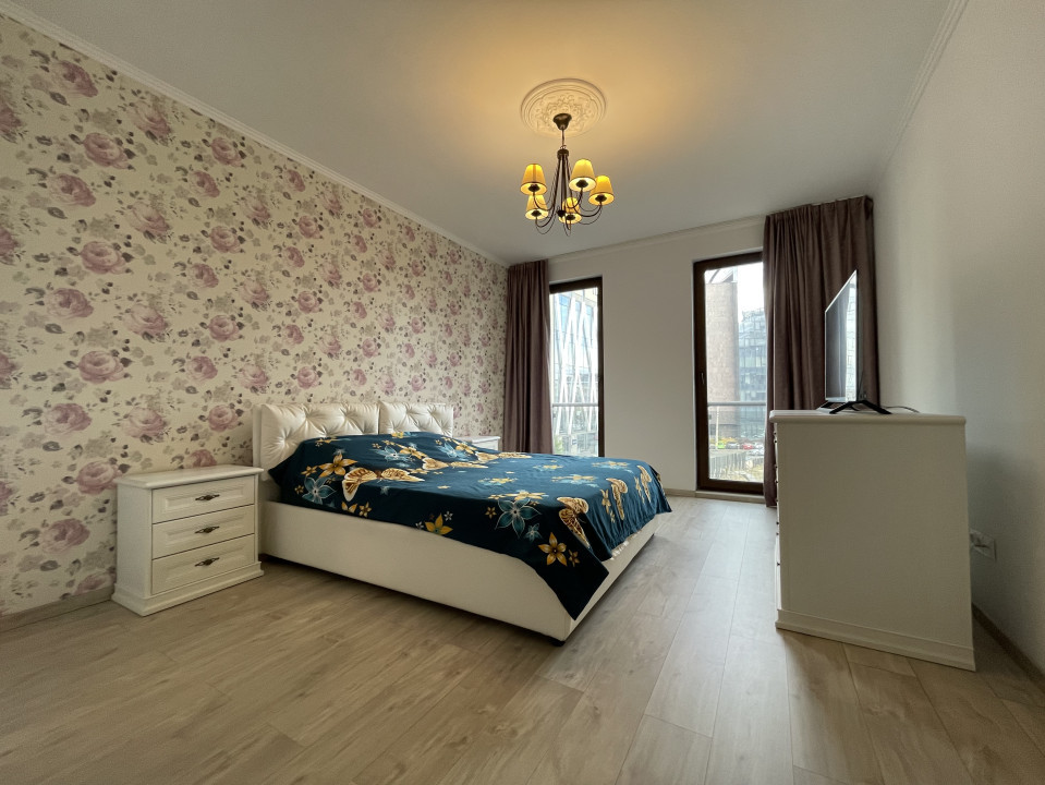 Inchiriere 3 camere in Riviera Luxury