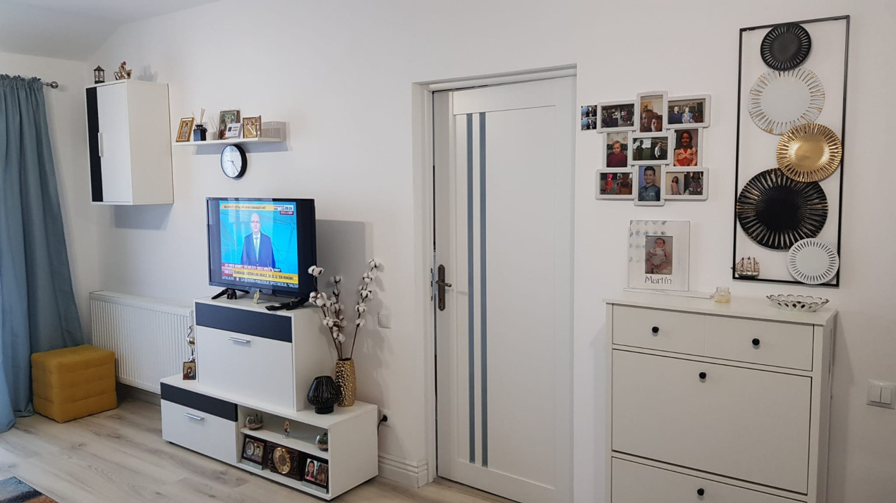 Apartament, zona străzii Eroilor, Floresti