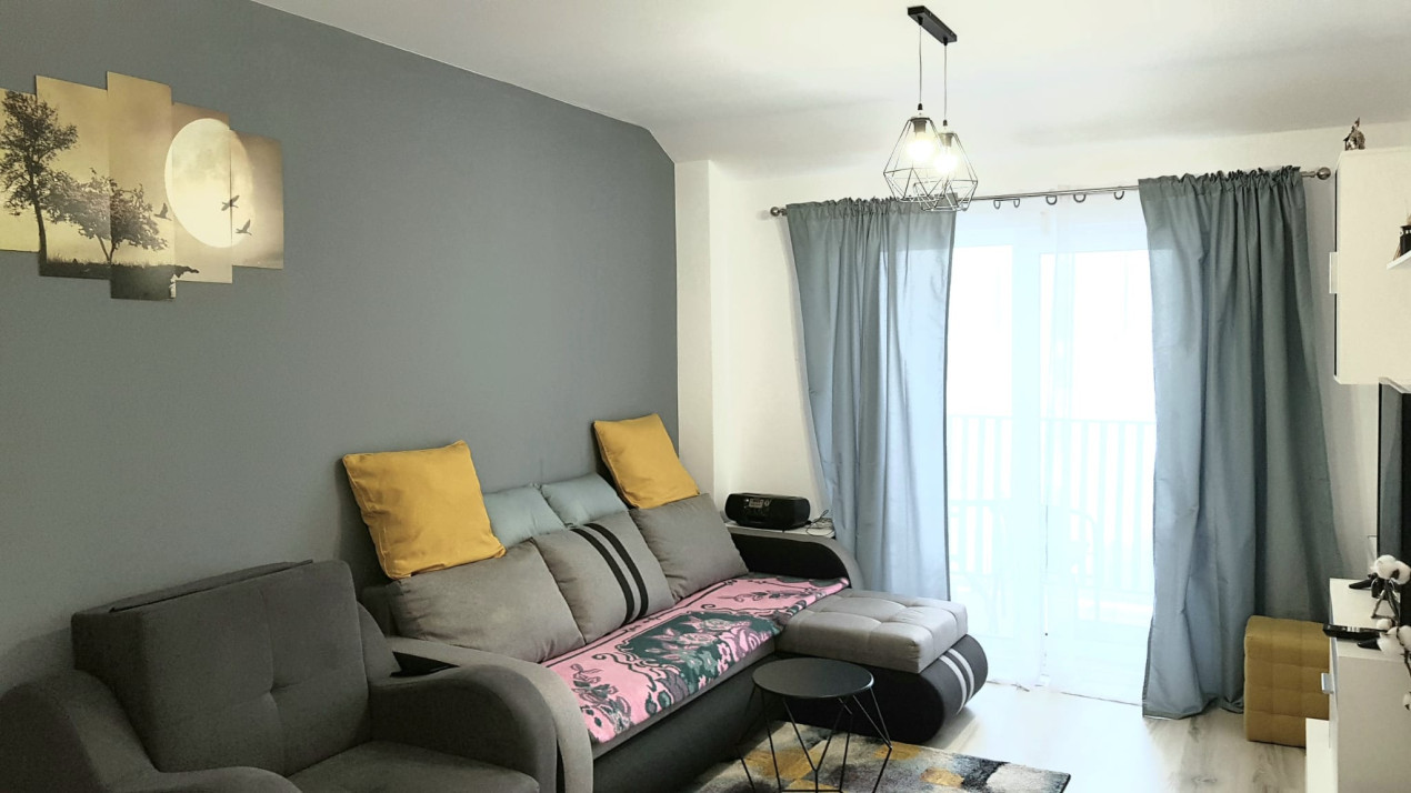 Apartament, zona străzii Eroilor, Floresti