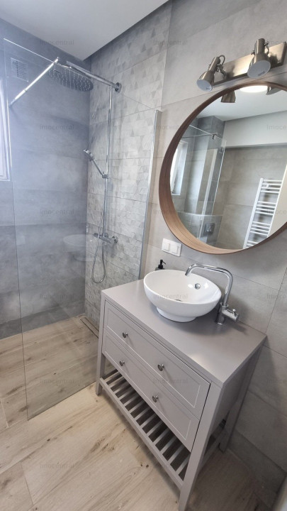 Apartament modern cu 3 camere + parcare