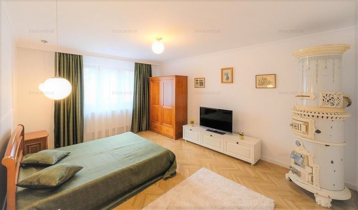 Prima închiriere apartament  3 camere - SUPERFINISAT