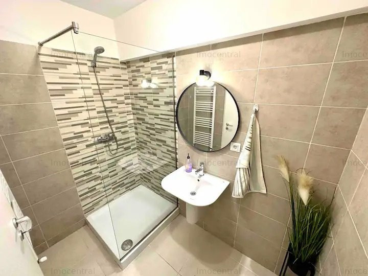 Inchiriere apartament de lux 3 camere cu terasa - Iulius Mall