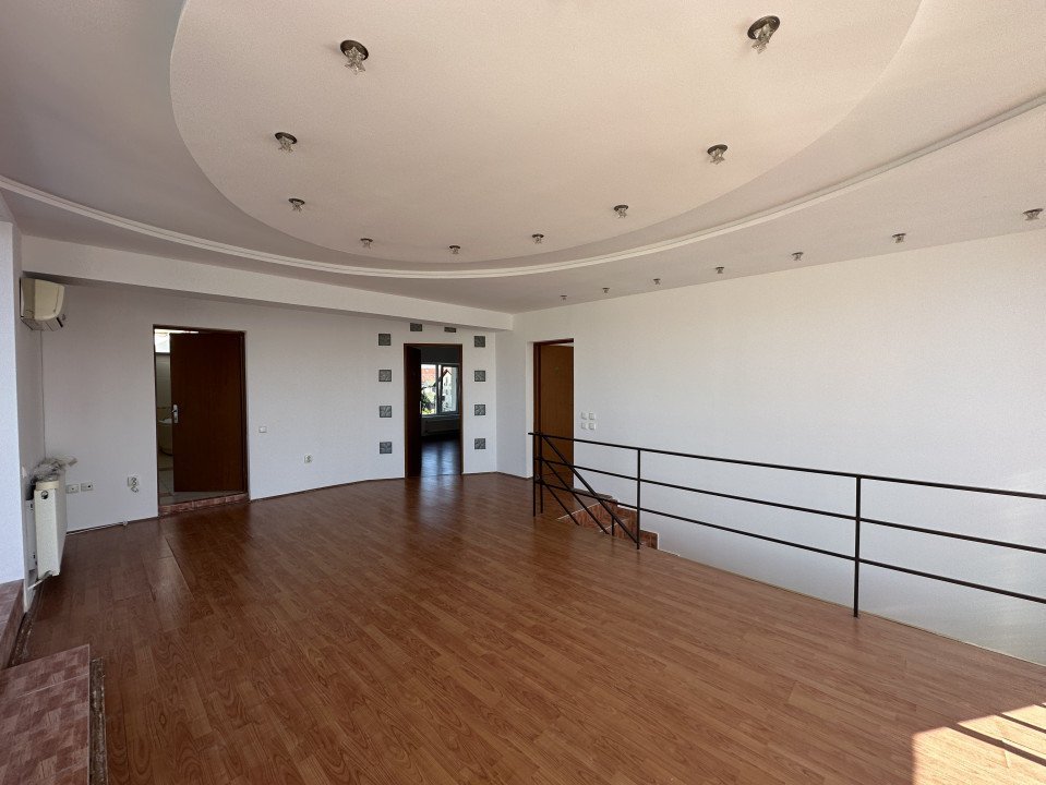 Penthouse pe 2 nivele cu vedere panoramica Zorilor