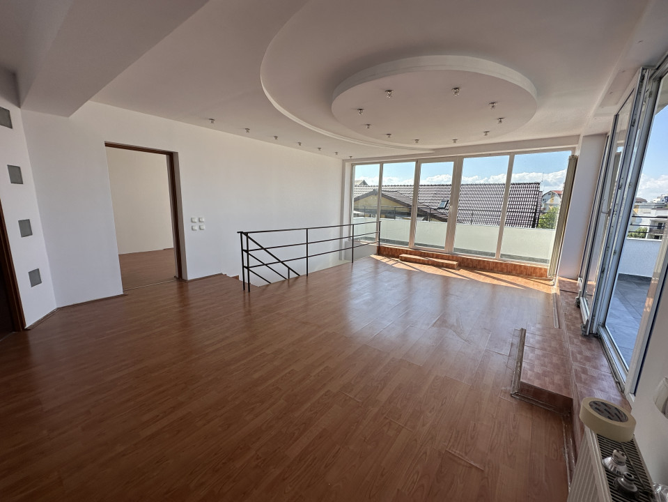 Penthouse pe 2 nivele cu vedere panoramica Zorilor