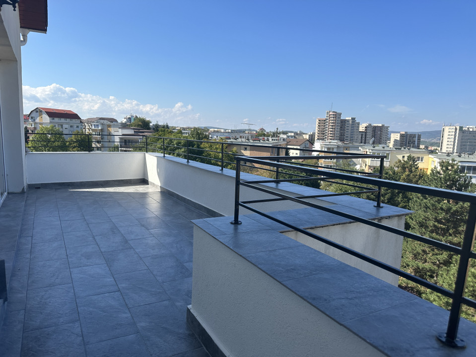 Penthouse pe 2 nivele cu vedere panoramica Zorilor
