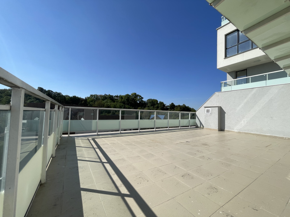 Apartament de lux cu terasa de 55mp si panorama superba