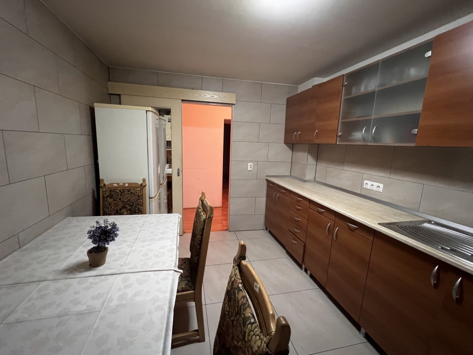 Apartament cu 3 dormitoare, de închiriat, Gheorgheni