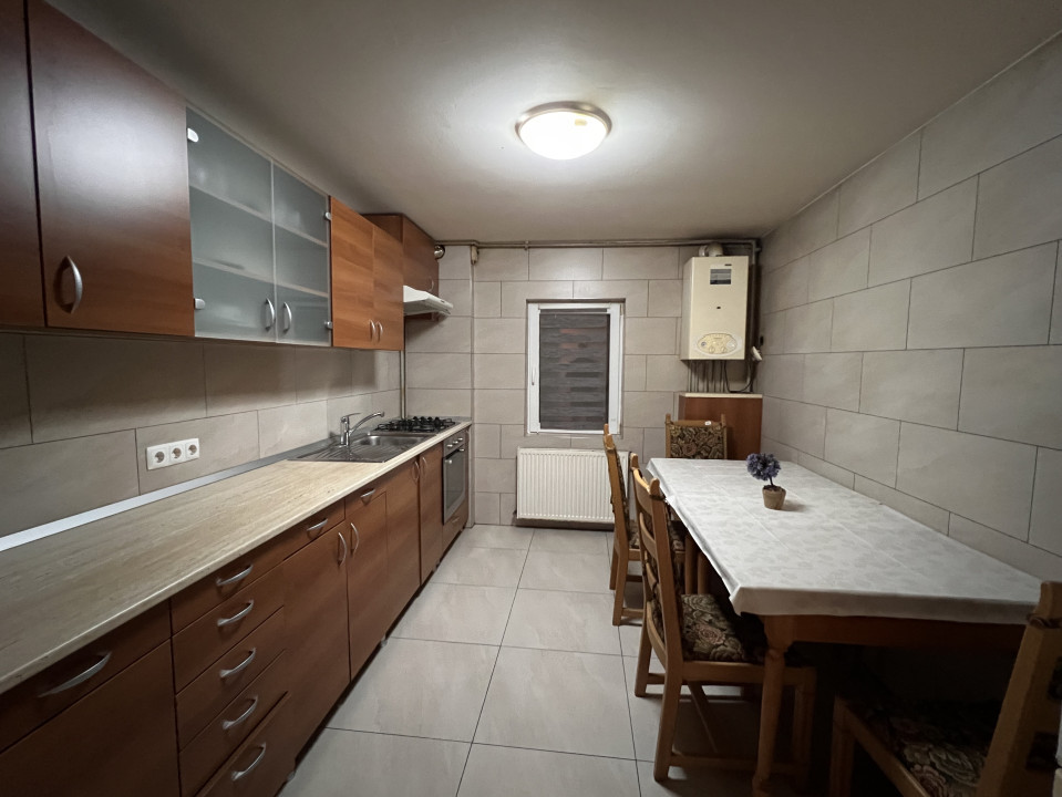 Apartament cu 3 dormitoare, de închiriat, Gheorgheni