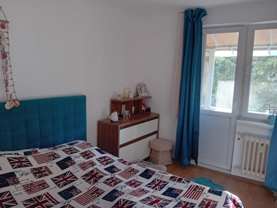 Vânzare 3 camere | zona Uniirii | etaj intermediar