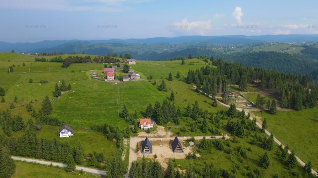 Comision 0% | 2 cabane A FRAME în inima munţilor | Mărișel | OPORTUNITATE