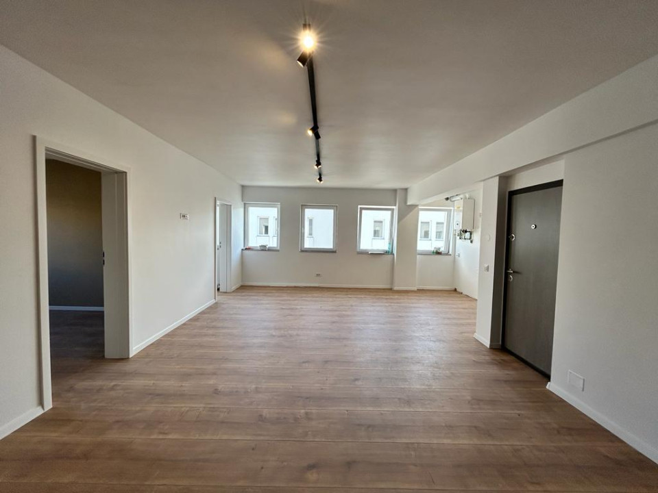 Spatiu birou de inchiriat cu 3 camere, Valea Chintaului, Beta Residence, Cluj