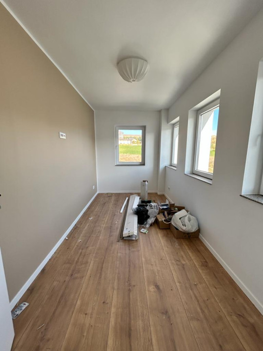 Spatiu birou de inchiriat cu 3 camere, Valea Chintaului, Beta Residence, Cluj