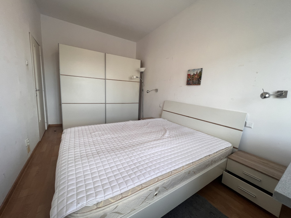 Apartament ULTRACENTRAL, 2 camere decomandate, cu parcare, DE ÎNCHIRIAT