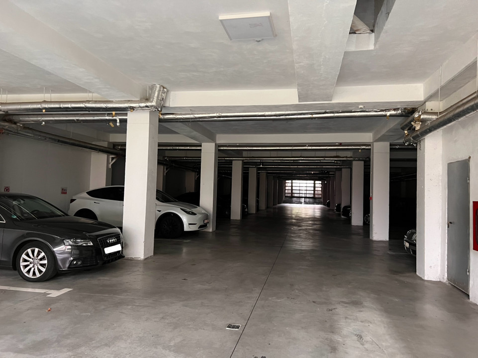 Apartament 2 camere + parcare subterană de închiriat, la 5 min de Mall
