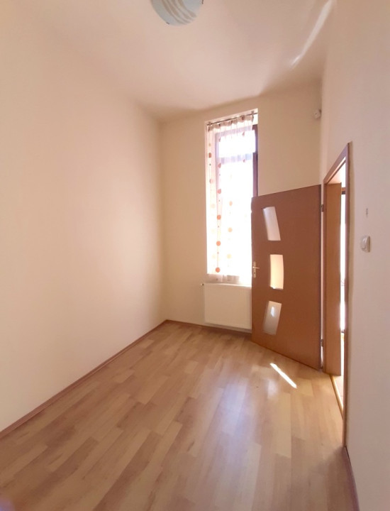 Comision 0% Apartament cu 3 camere str. Horea pretabil si pt. birou