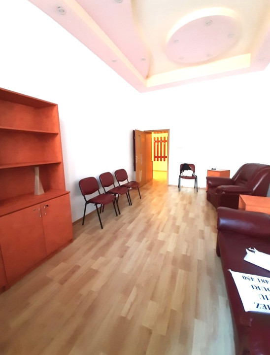 Comision 0% Apartament cu 3 camere str. Horea pretabil si pt. birou
