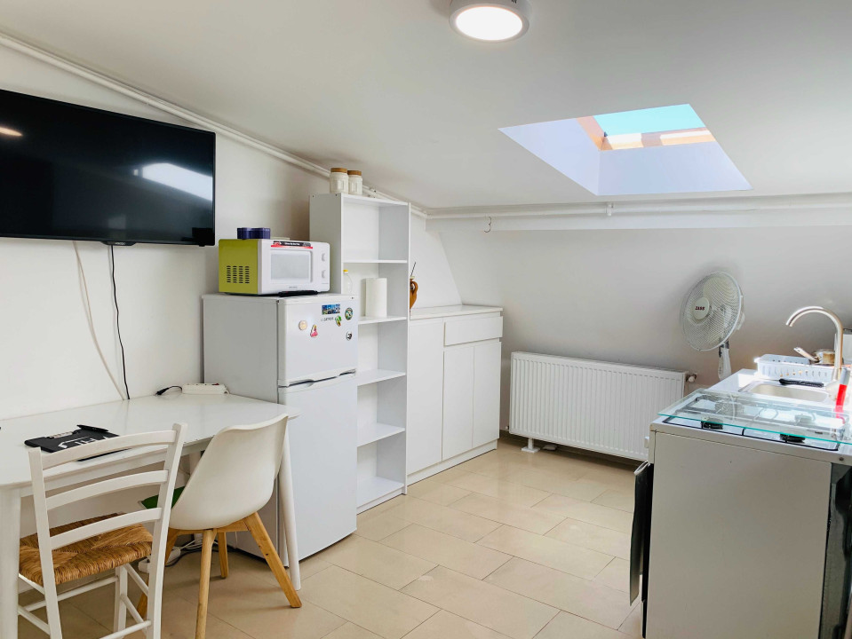 Inchiriere - Apartament 2 camere Piata Mihai Viteazu