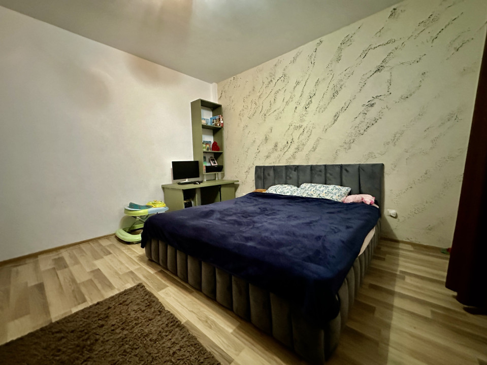 Apartament cu 4 camere de vânzare Europa
