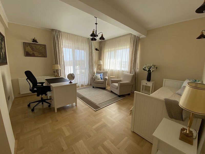 PENTHOUSE de lux 3 camere, cu terasa str. Fagului 
