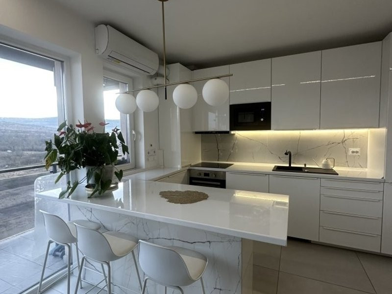 Apartament de lux 2 camere cu parcare - Iulius Mall