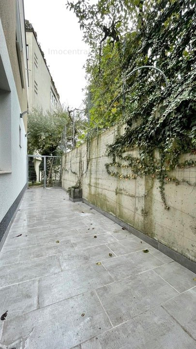 Inchiriere 2 camere + terasa 20mp
