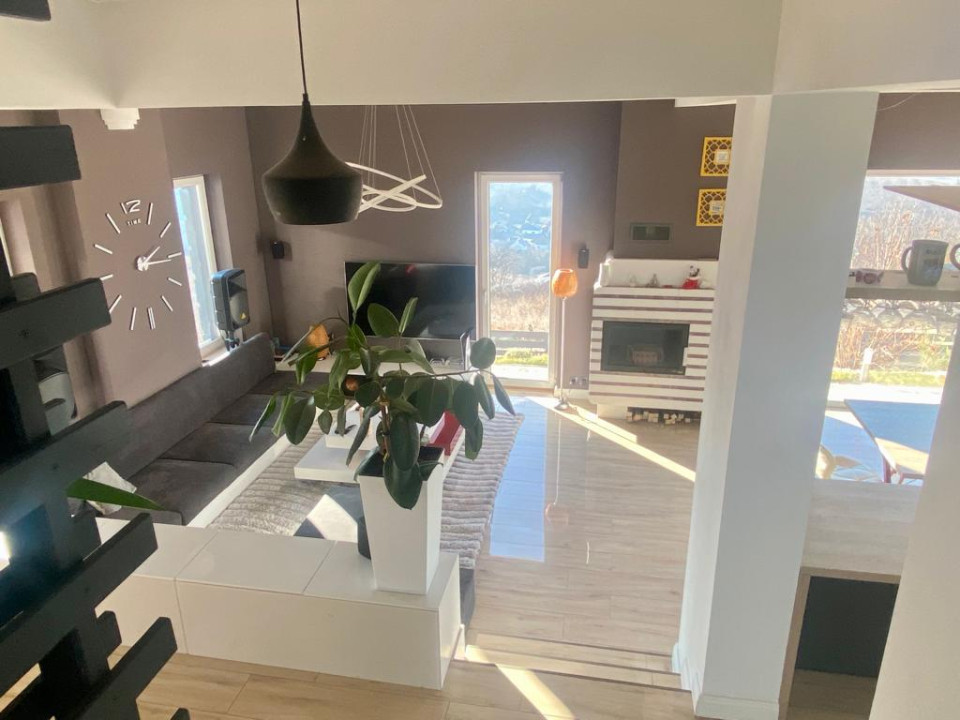 Casa de INCHIRIAT, panorama spre Orasul Cluj Napoca