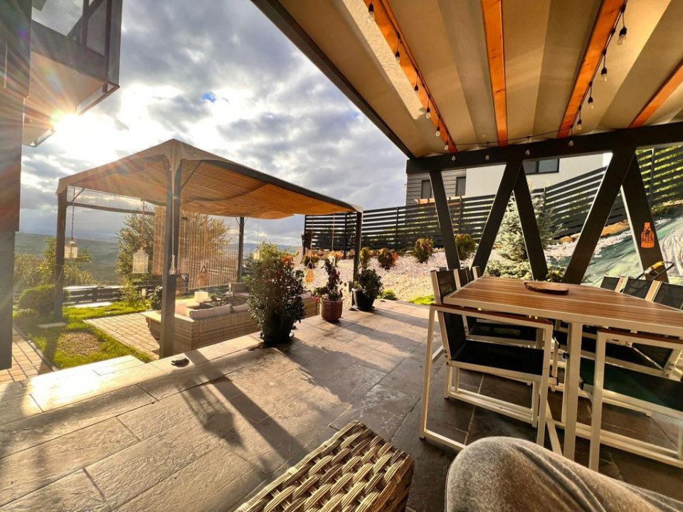 Casa de INCHIRIAT, panorama spre Orasul Cluj Napoca