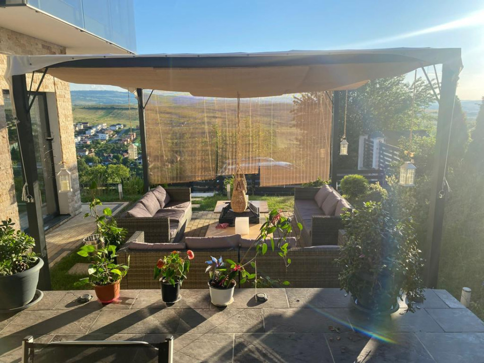 Casa de INCHIRIAT, panorama spre Orasul Cluj Napoca
