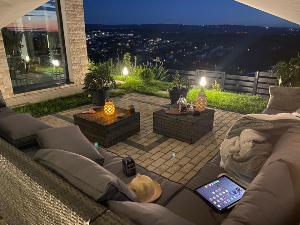 Casa de INCHIRIAT, panorama spre Orasul Cluj Napoca