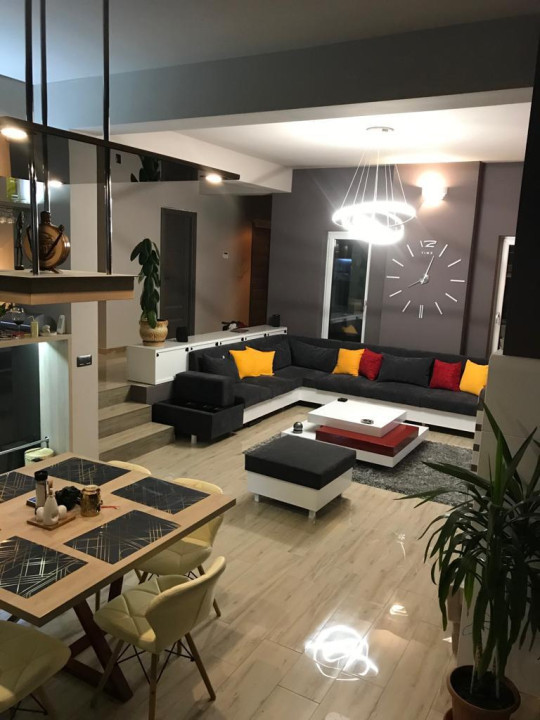 Casa de INCHIRIAT, panorama spre Orasul Cluj Napoca
