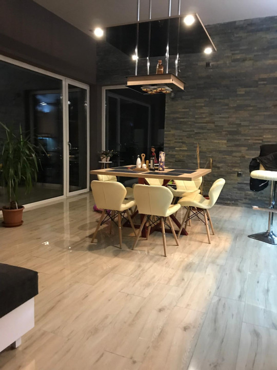 Casa de INCHIRIAT, panorama spre Orasul Cluj Napoca