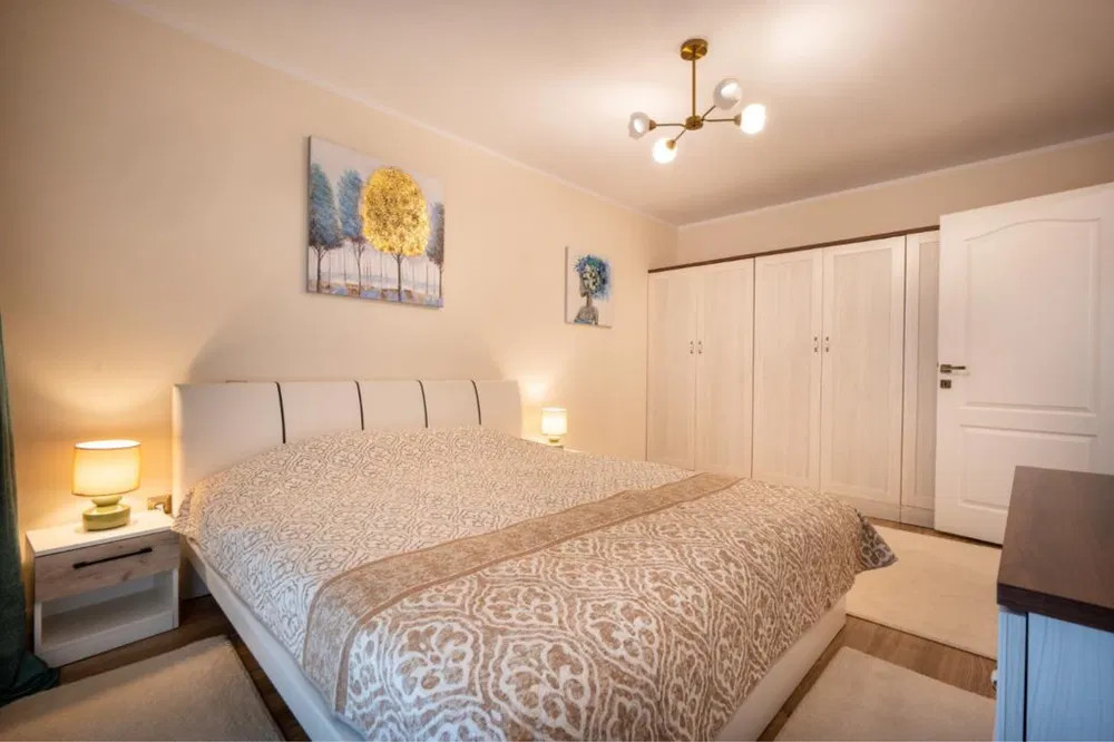 Apartament de LUX spatios, etaj intermediar - zona Iulius Mall