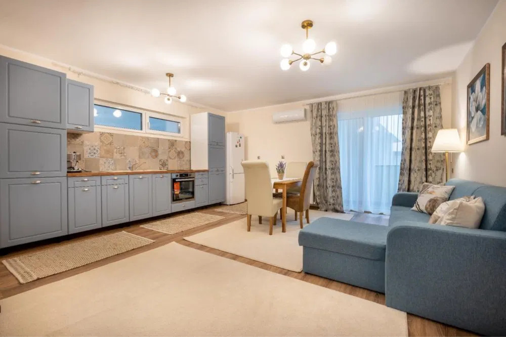 Apartament de LUX spatios, etaj intermediar - zona Iulius Mall