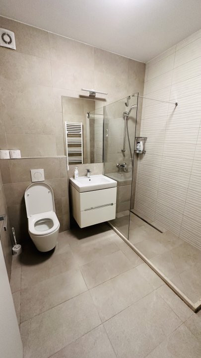 Apartament de LUX - zona The OFFICE, centru