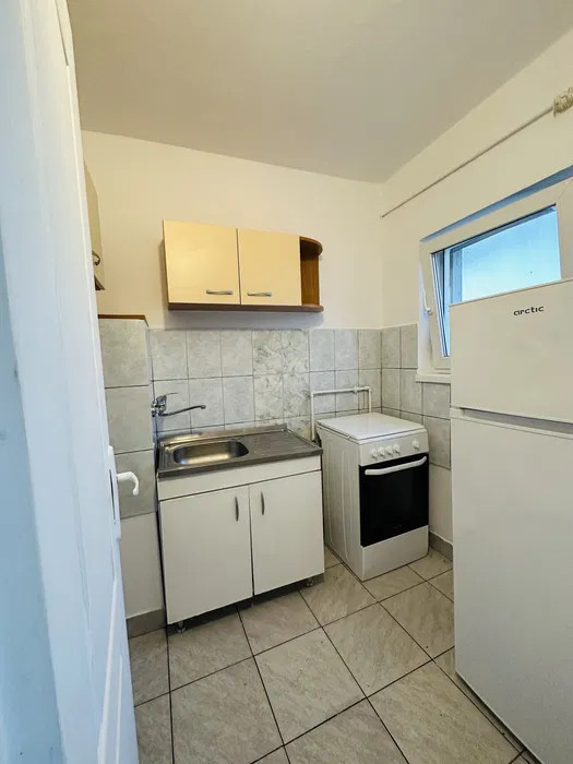 Garsoniera la cheie, renovata, zona Marasti