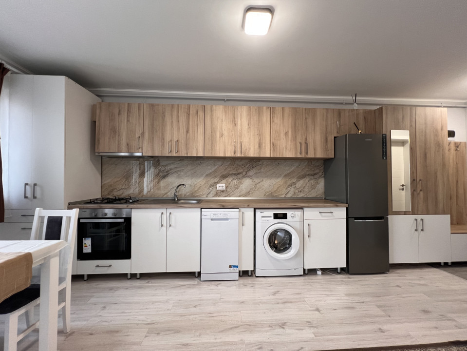 Apartament spațios cu 2 dormitoare și parcare, zona Tineretului