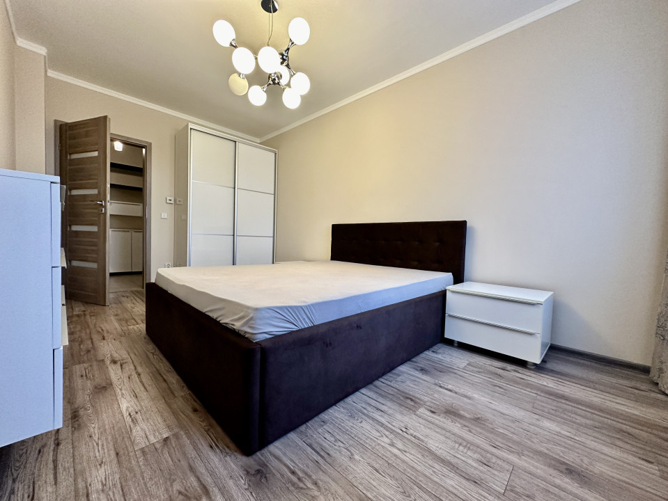 Apartament spațios, 2 camere, Riviera, lânga Iulius Mall