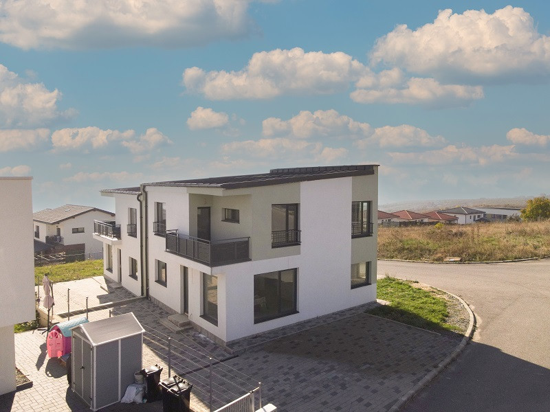 Casa de tip duplex cu CF, la 10 minute de RIVUS MALL, Cluj-Napoca