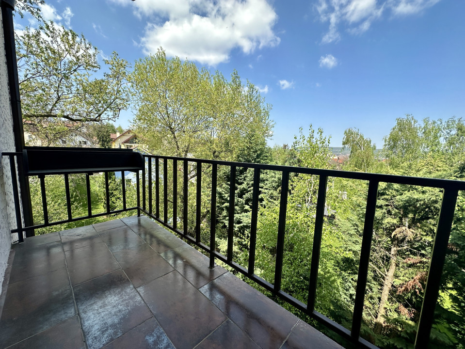 Apartament cu 3 camere, dressing, priveliște panoramică -Andrei Muresanu
